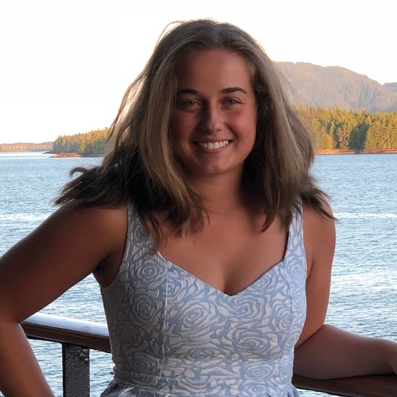 Meet your Posher, Allie - Picture 1 of 1